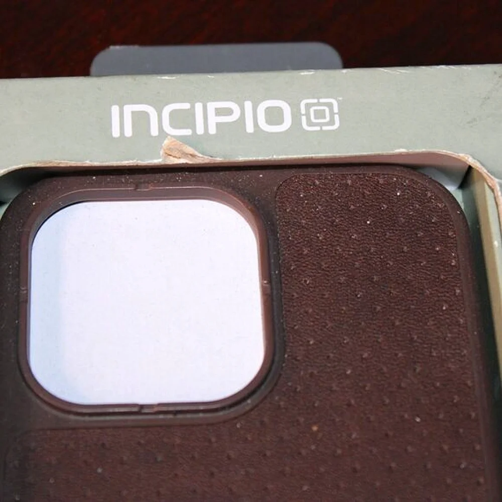 Incipio Cru Case for iPhone 15 Pro Max - New in Box!